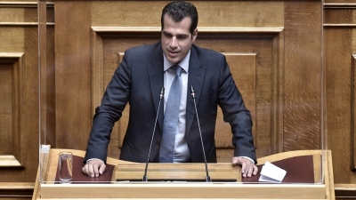 Ο Πλεύρης δείχνει την πόρτα εξόδου: Εκτός ΕΣΥ όποιος υγειονομικός δεν εμβολιαστεί μέχρι 31 Μαρτίου