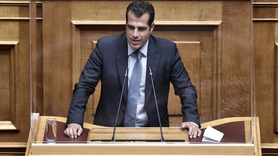 Ο Πλεύρης δείχνει την πόρτα εξόδου: Εκτός ΕΣΥ όποιος υγειονομικός δεν εμβολιαστεί μέχρι 31 Μαρτίου