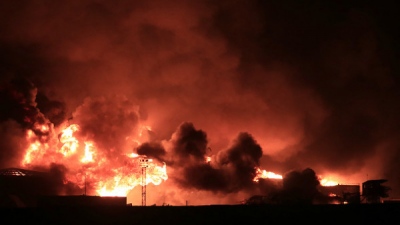 Ισοπεδώνουν ΗΠΑ - Βρετανία την Hodaida στην Υεμένη: Βομβάρδισαν το διεθνές αεροδρόμιο, μεγάλες οι καταστροφές
