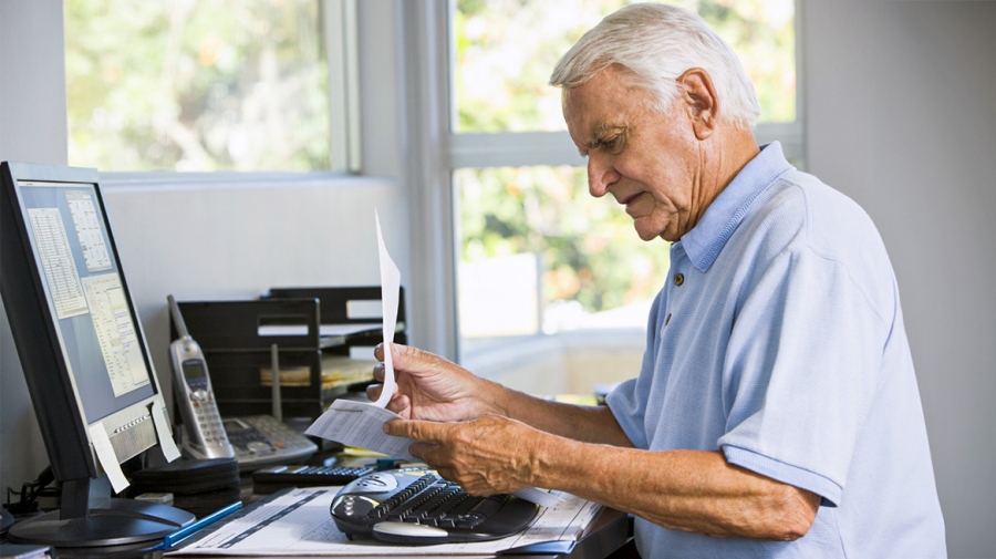 Έξτρα χρέωση από 87,91+17,60 ως 283,59 σε συνταξιούχους επαγγελματίες και αγρότες που εργάζονται