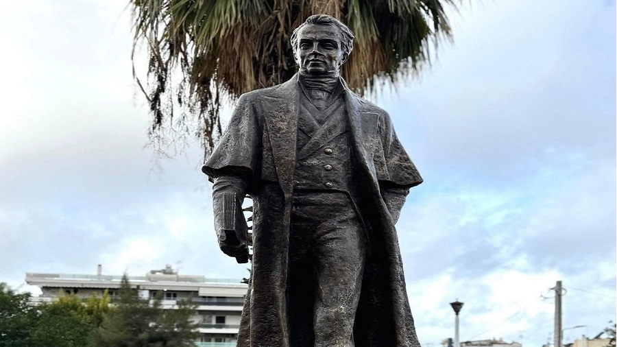 Επίσημο - Ανδριάντας του Καποδίστρια τοποθετήθηκε στην Αργυρούπολη - Πότε θα γίνουν τα επίσημα εγκαίνια από τον Δήμαρχο Κωνσταντάτο