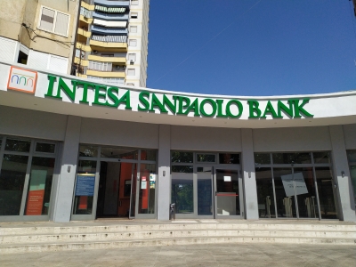 Intesa Sanpaolo: Κέρδη 983 εκατ. ευρώ στο 3o τρίμηνο 2021