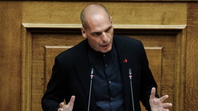 Βαρουφάκης: Αφήσατε την δημόσια υγεία εξουθενωμένη και τον λαό απροστάτευτο - Μέσα στο 2021 θα πάμε σε κούρεμα μισθών και συντάξεων