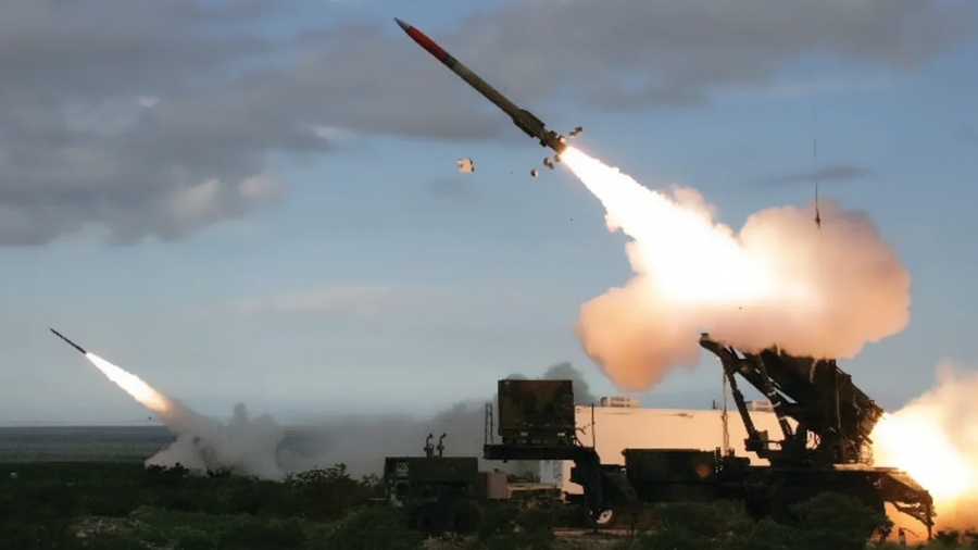 Έκτακτο - Βαλλιστικό τσουνάμι της Ρωσίας έπληξε στόχους σε Dnipropetrovsk, Poltava, και Kharkiv