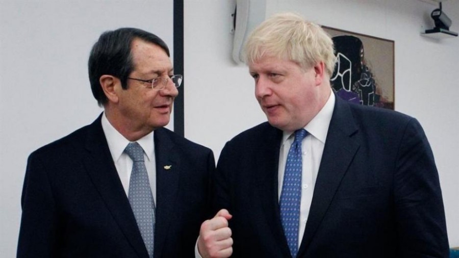 Συνομιλία Αναστασιάδη - Johnson: Πιο ενεργό ρόλο στο Κυπριακό θέλει ο Βρετανός πρωθυπουργός