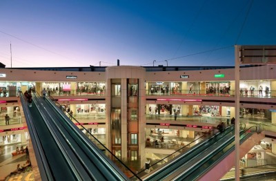 Ανανέωση look και διάθεσης με εκπτώσεις έως και 70% μείον στο RIVER WEST