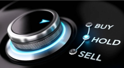 Παρά το επιθετικό sell off στην Πειραιώς -18% λόγω ΑΜΚ, το ΧΑ +0,37% στις 884 μον. - Στις 11/5 στο MSCI η Eurobank