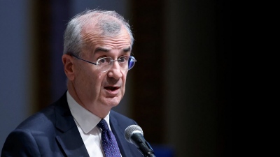 Villeroy (EKT): Μείωση των επιτοκίων κατά 100 μονάδες βάσης έως το καλοκαίρι του 2025