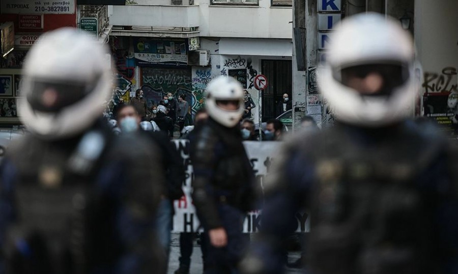 Επέτειος Γρηγορόπουλου: «Φρούριο» η Αθήνα, απαγόρευση συναθροίσεων -  Ένταση, επεισόδια και πάνω από 110 προσαγωγές