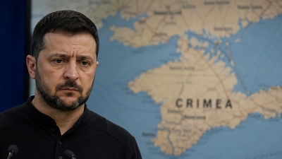 Βόμβα Zelensky: Η Ουκρανία δεν μπορεί να πάρει πίσω την Κριμαία –  Οι Azov τον κατηγορούν για προδοσία, στήνουν κρεμάλες στο Κίεβο