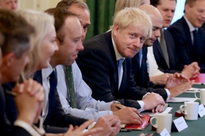 Σύμβουλος Johnson: Η Βρετανία είναι σε αδιέξοδο - Δεν διαθέτει ξεκάθαρη έξοδο και στρατηγική για τον κορωνοϊό
