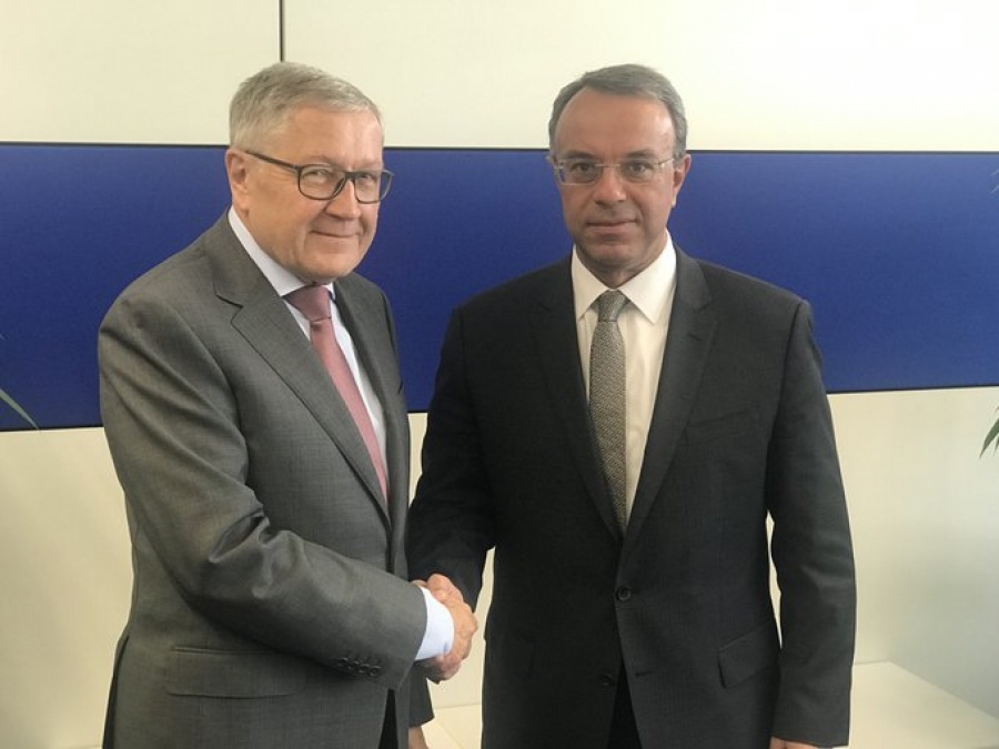 Οι εξελίξεις στην ελληνική οικονομία στο επίκεντρο της συνάντησης Σταϊκούρα - Regling