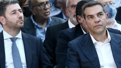 Υπόθεση Γεωργούλη: Οργή ΠΑΣΟΚ για τις «χυδαίες αναρτήσεις» - Διέγραψε τον Β. Μίγα ο ΣΥΡΙΖΑ