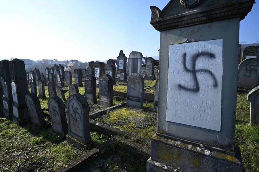 Βανδάλισαν εβραϊκούς τάφους στη Γαλλία - Αυξάνονται οι αντισημιτικές επιθέσεις