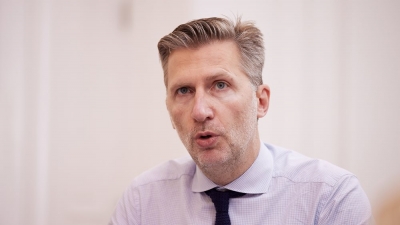 Σκέρτσος (υπ. Επικρατείας): Μέσα σε 2,5 χρόνια δημιουργήθηκαν 249.000 νέες θέσεις εργασίας παρά τις αντιξοότητες