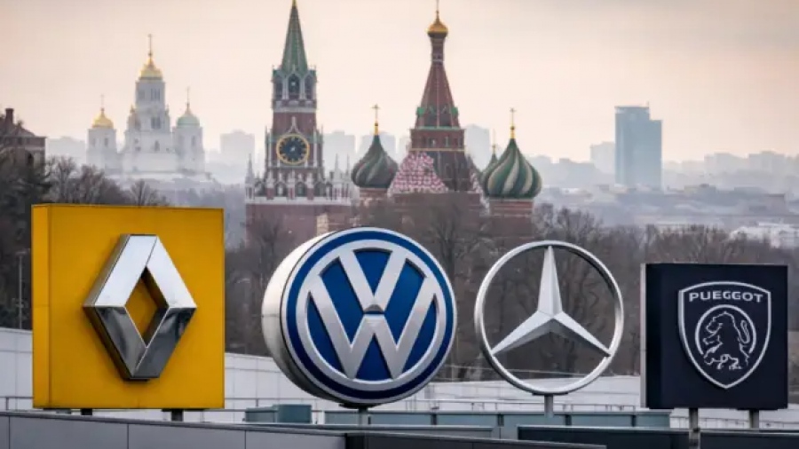 Καταστροφικά «όπλα αντί για βούτυρο»: Πώς η στρατιωτικοποίηση έχει διαλύσει την αυτοκινητοβιομηχανία της ΕΕ