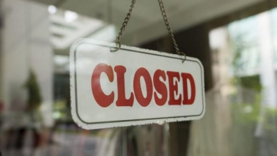 Κλειστά τα καταστήματα λόγω της μεταφοράς της αργίας της Πρωτομαγιάς - Τι λειτουργεί