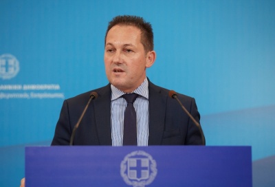 Πέτσας: Δεν θεωρούμε τυχαίο ότι τα επεισόδια στην Μόρια έγιναν την ημέρα κατάθεσης της τροπολογίας για τις ΜΚΟ