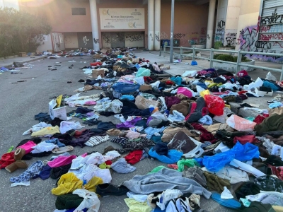 Περιφέρεια Αττικής - Εικόνες ντροπής: Σε σκουπίδια «μετατράπηκε» η αλληλεγγύη των πολιτών στους σεισμοπαθείς Τουρκίας