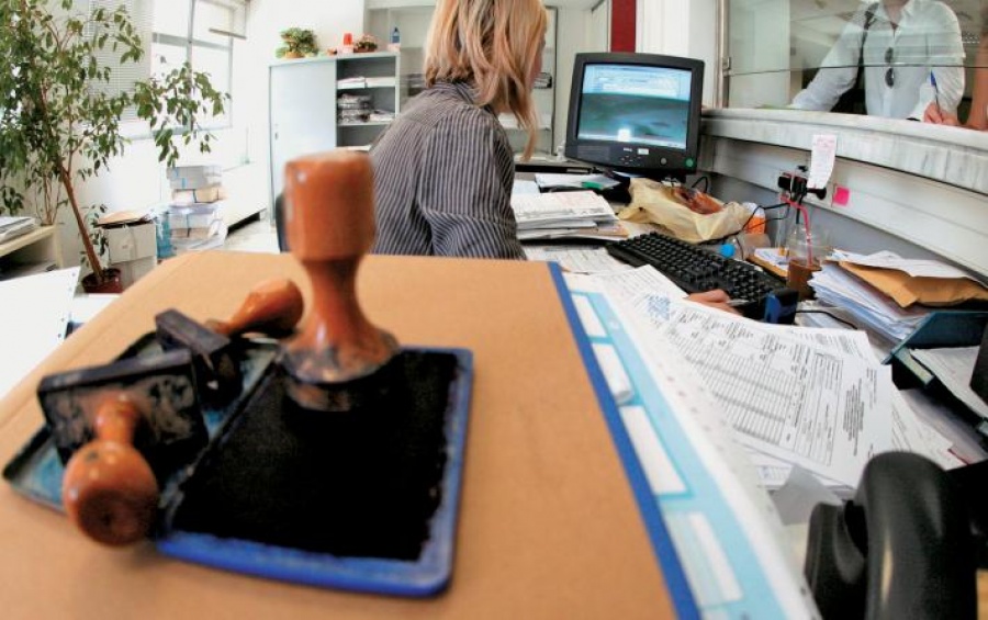 Πολυνομοσχέδιο: Στις 42.521 οι μόνιμες προσλήψεις στο Δημόσιο έως το 2022