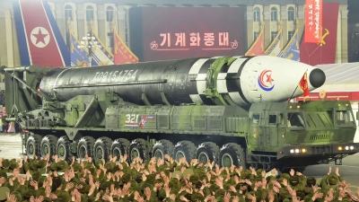 Πανικός στις ΗΠΑ - Η Βόρεια Κορέα ολοκληρώνει την κατασκευή διηπειρωτικού βαλλιστικού πυραύλου