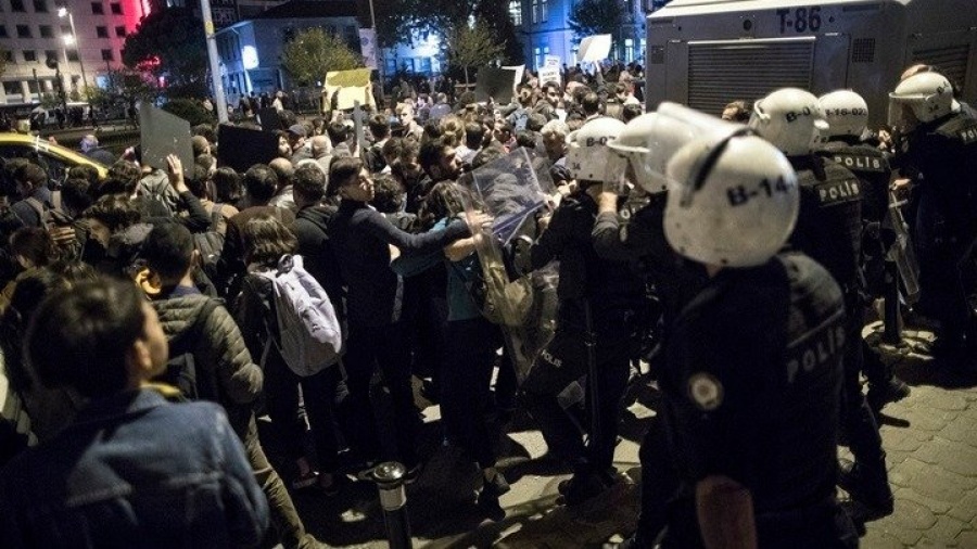 Ογκώδεις διαδηλώσεις των Κούρδων του Ιράκ κατά της τουρκικής εισβολής