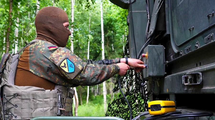 Κάτι ετοιμάζουν οι Γερμανοί - Στέλνουν εσπευσμένα την κορυφαία Μονάδα ηλεκτρονικού πολέμου στη Λιθουανία