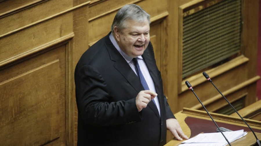 Βενιζέλος: Να βελτιώσει η κυβέρνηση τη συμφωνία για το Σκοπιανό – Να ακυρωθεί κάθε είδους αλυτρωτισμός