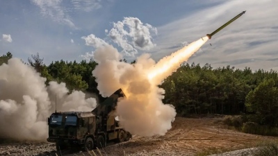 Πολεμικό αμόκ από Πολωνία: Θα ισοπεδώσουμε το Kaliningrad με το πυροβολικό μας, οι Ρώσοι μας φοβούνται