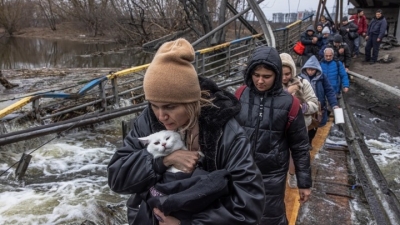 Ουκρανία: Οι άμαχοι εγκαταλείπουν σήμερα το Ιρπίν χωρίς να δέχονται πυρά