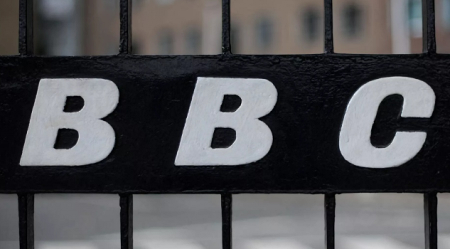 BBC: Μεροληπτεί υπέρ του Ισραήλ, συγκαλύπτει τα εγκλήματα κατά των Παλαιστινίων – Εκπροσωπεί αγγλοσαξονικά συμφέροντα