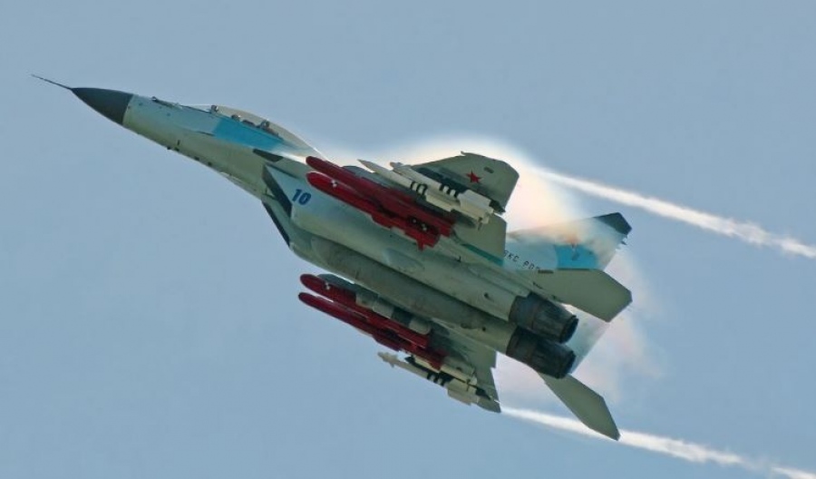 Ρωσικοί πύραυλοι Kh-38 διέλυσαν το ουκρανικό εργοστάσιο πετρελαίου στο Volkhansk