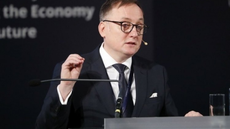 Kazaks: Η Ευρωπαϊκή Κεντρική Τράπεζα δεν πρέπει να μπει στον αυτόματο πιλότο