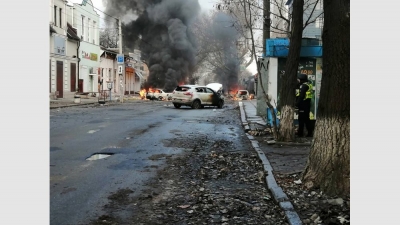 Ρωσικό σφυροκόπημα στην Kherson  με 3 νεκρούς