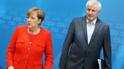 Βαυαρία: Μεγάλη αλλά όχι μοιραία πτώση για το CSU με 37,2% από 48% - Επόμενο κρίσιμο  τεστ για τη Merkel οι εκλογές στην Έσση (28/10)