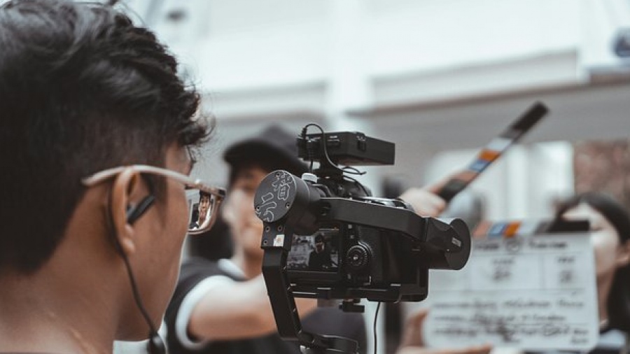 «Πρέπει να ξεχωρίζεις από το πλήθος» - Συμμετέχων σε βρετανικά τηλεπαιχνίδια αποκαλύπτει πώς να περάσεις στην τηλεόραση