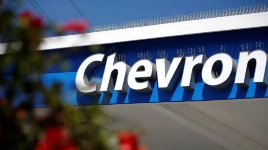 Έπιασε δουλειά η Chevron… ναύλωσε 11 δεξαμενόπλοια για τη Βενεζουέλα – Σε εφαρμογή το «Don-Roe Doctrine»
