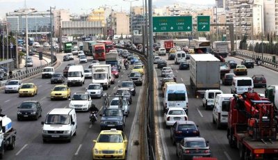 Τι θα πληρώσουν οι ιδιοκτήτες ΙΧ και δικύκλων για τα τέλη κυκλοφορίας του 2018