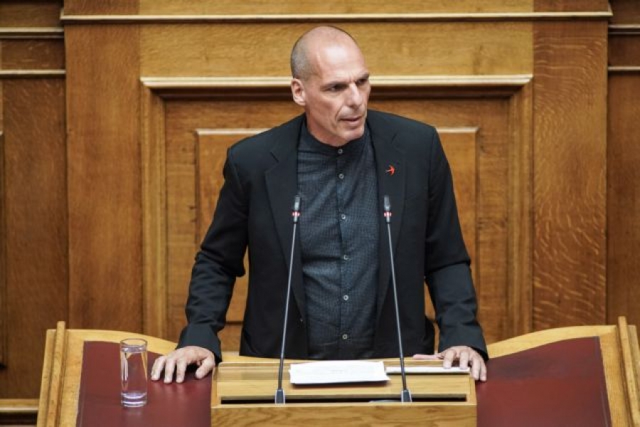 Βαρουφάκης: Οι παραβιάσεις ανθρωπίνων δικαιωμάτων χτυπούν κόκκινο