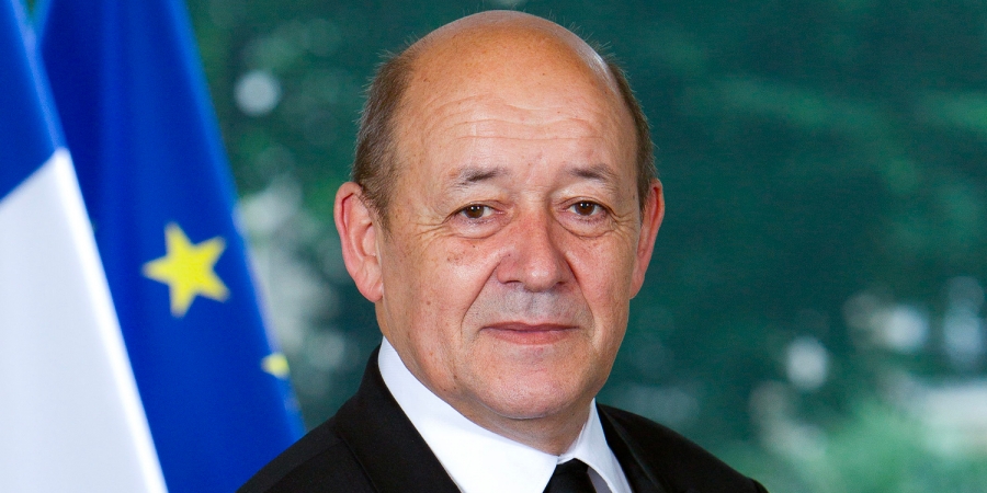Le Drian: «Όλα τα στοιχεία» συντρέχουν για μια «σφοδρή επίθεση» της Ρωσίας