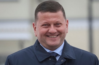 Ουκρανία -  Ο Zaluzhny ξεπερνά με 74% τον Zelensky σε δημοφιλία