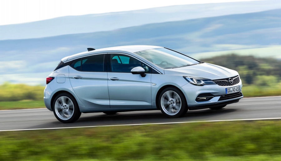 Οδηγούμε το αναβαθμισμένο Opel Astra στην Γερμανία!