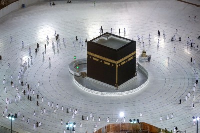 Κατέρρευσαν τα έσοδα στην Mecca της Σαουδικής Αραβίας λόγω κορωνοιού, ήταν 12 δισ. δολ.
