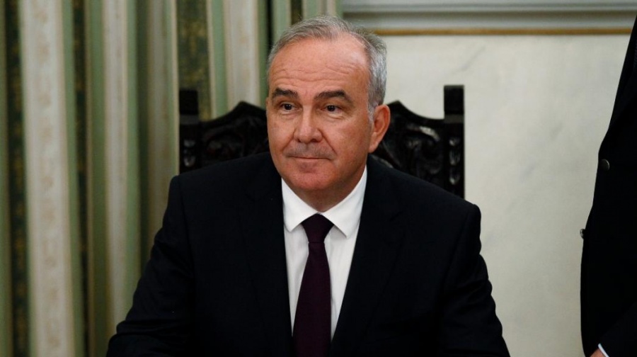 Παπαθανάσης: Εάν χρειαστεί θα σταματήσουμε τη λειτουργία των λαϊκών αγορών