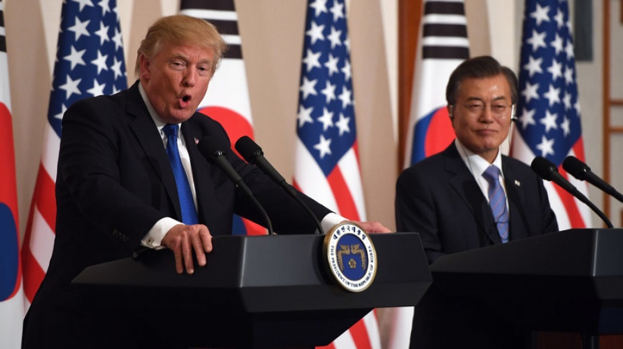 Ανοιχτός σε μια τρίτη συνάντηση με τον Kim ο Trump – Διατηρούν τις κυρώσεις οι ΗΠΑ