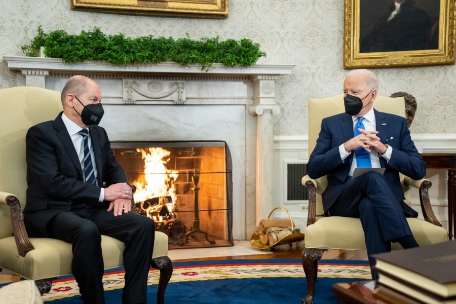 Λευκός Οίκος: Επικοινωνία Biden – Scholz με ατζέντα τα πυρηνικά  της Ρωσίας, τη βοήθεια στην Ουκρανία και τις σινο-γερμανικές σχέσεις