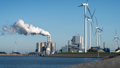Μείωση ρύπων κατά 15% από βιομηχανία και ενέργεια το 2023 στην ΕΕ