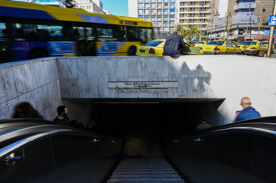 Ανατροπή στην απεργία της Πέμπτης (15/10): Κανονικά θα κυκλοφορήσουν τα λεωφορεία - Στάση εργασίας στο μετρό