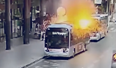 Δείτε: Πώς έκρηξη σε ηλεκτρικό λεωφορείο το λαμπαδιάζει σε δευτερόλεπτα - Είμαστε έτοιμοι για τους κινδύνους της ηλεκτροκίνησης;