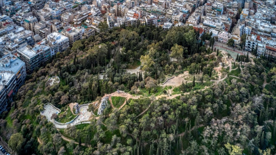 Απόφαση - «χαστούκι» για τον Δήμο Αθηναίων από το ΣτΕ: Μερική δικαίωση κατοίκων σε προσφυγή για το Λόφο του Στρέφη